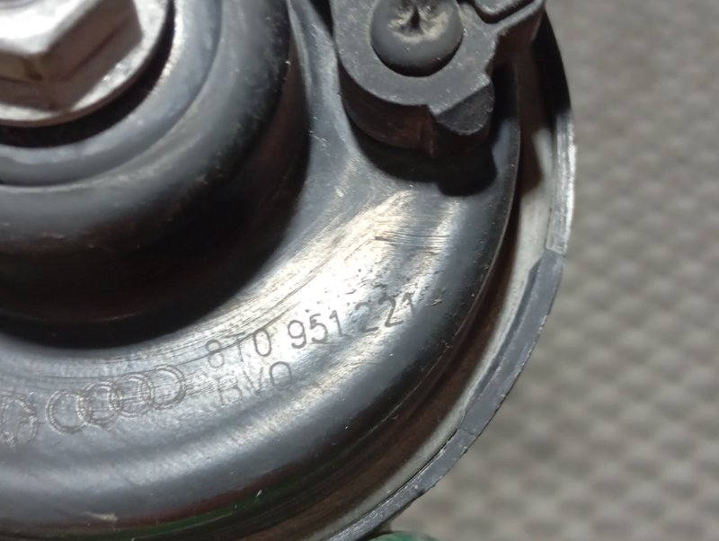 Сигнал звуковой Audi Q5 2010 8R