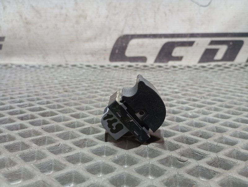 Кнопка стеклоподъемника Audi A4 2006 B7