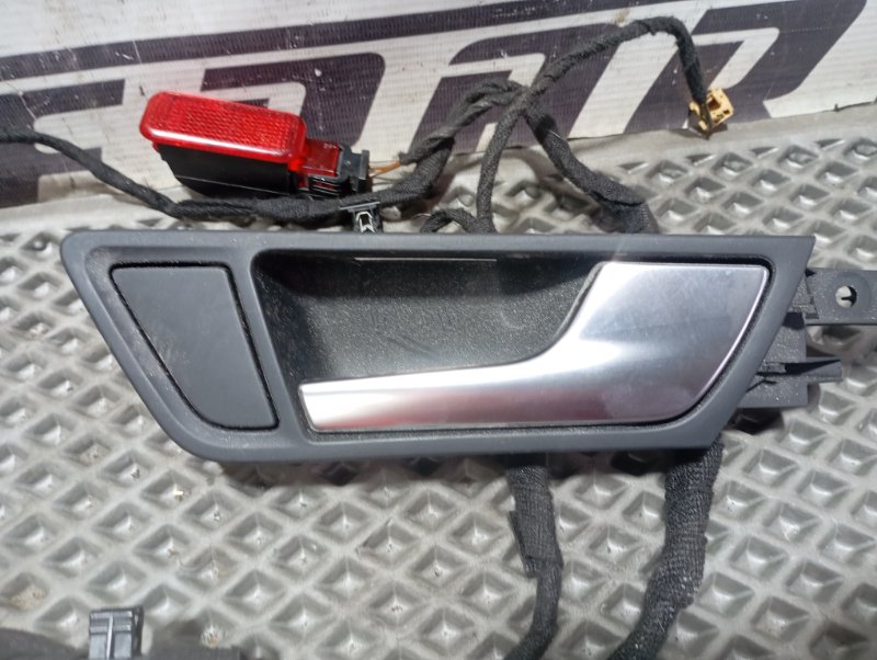Ручки дверей внутренние Audi Q5 2010 8R