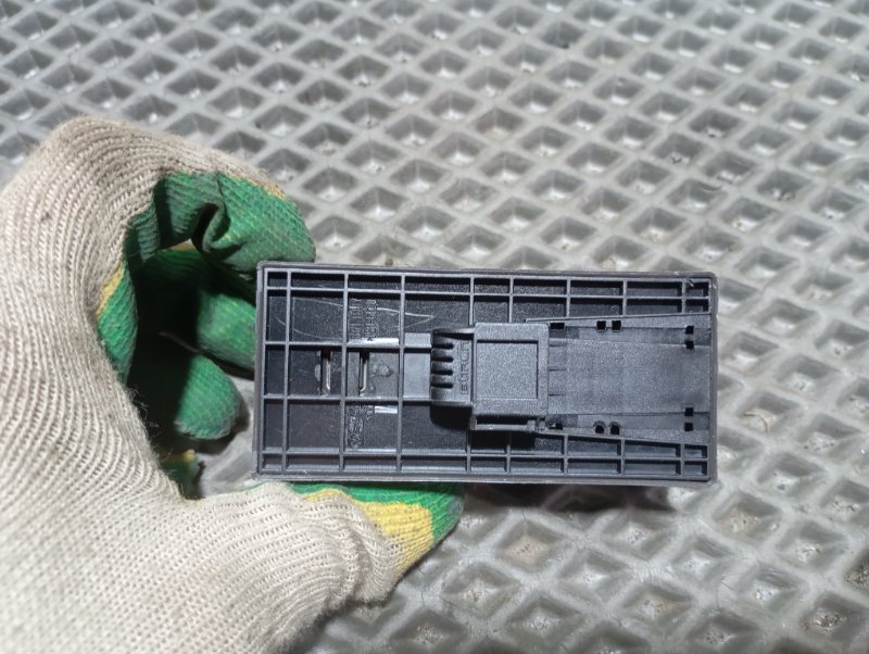 Блок управления стеклоподъемниками Audi Q5 2010 8R