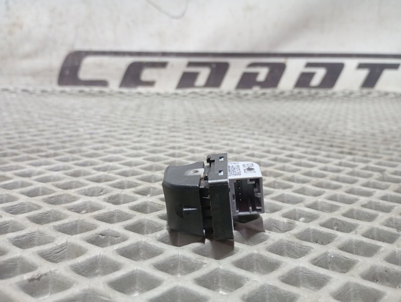Кнопка стеклоподъемника Audi Q5 2010 8R