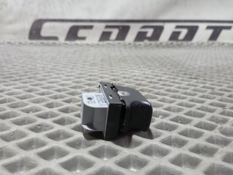 Кнопка стеклоподъемника Audi Q5 2010 8R