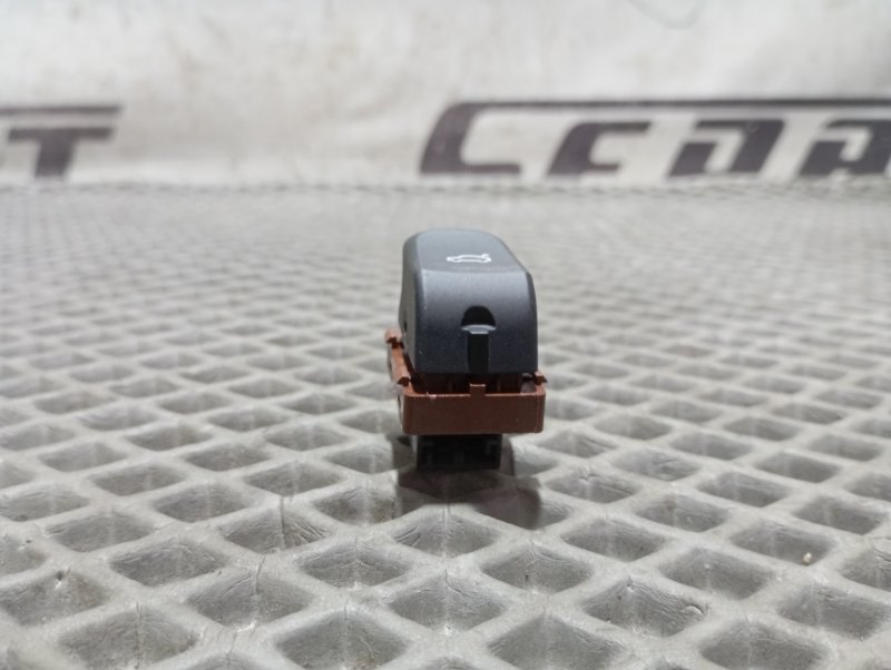 Кнопка открытия багажника Audi A6 ALLROAD 2014 C7