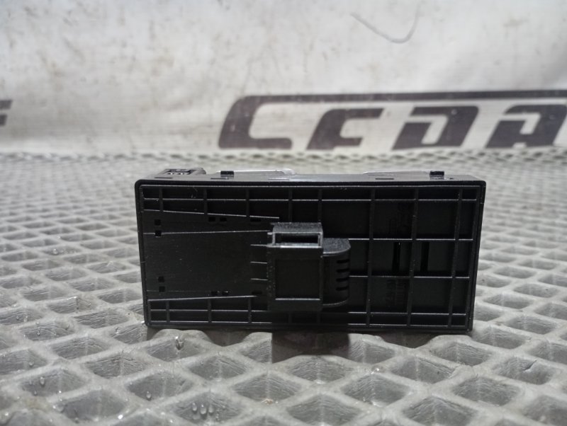 Блок управления стеклоподъемниками Audi A6 ALLROAD 2014 C7