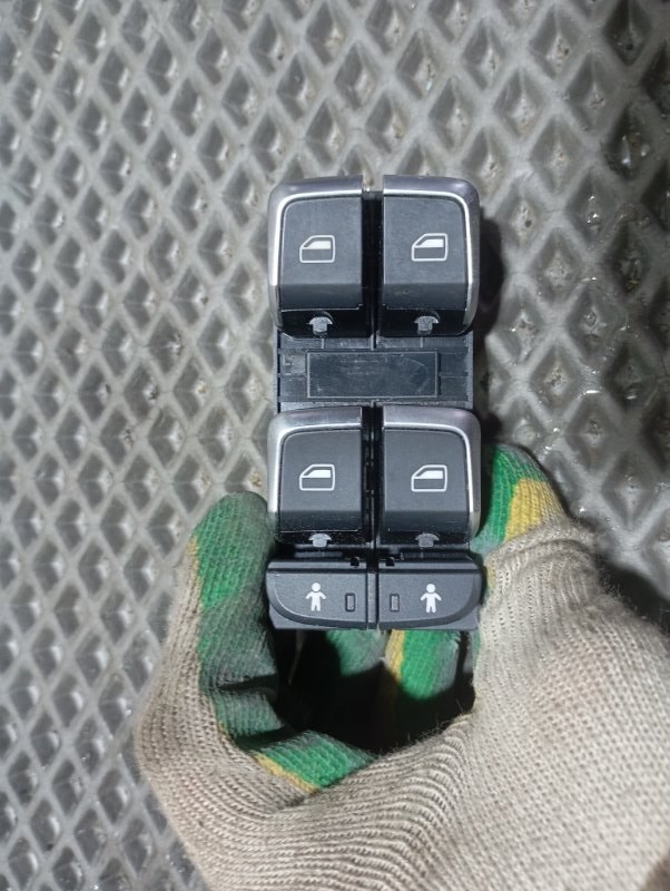 Блок управления стеклоподъемниками Audi A6 ALLROAD 2014 C7