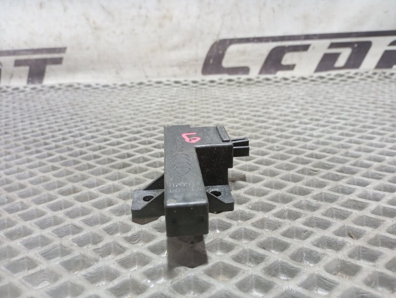 Антенна бесключевого доступа Audi A6 2007 C6