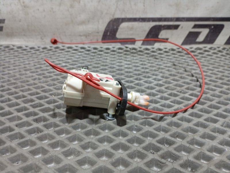 Актуатор лючка топливного бака Audi A6 2007 C6