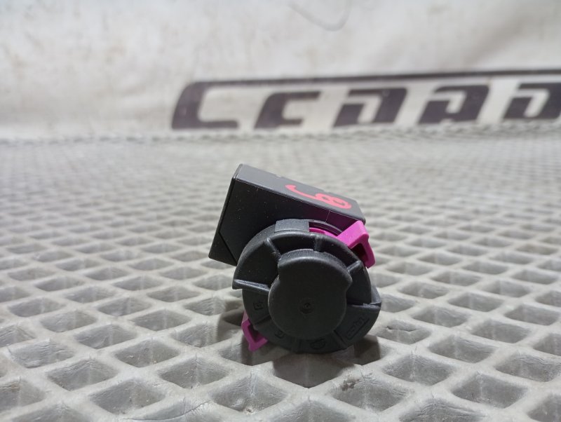 Концевик педали тормоза Audi A6 2007 C6