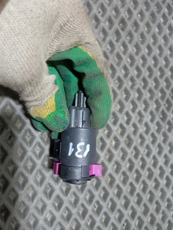 Концевик педали тормоза Audi A6 2007 C6