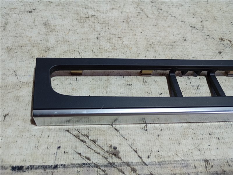 Накладка консоли центральной Audi A3 2009 8P