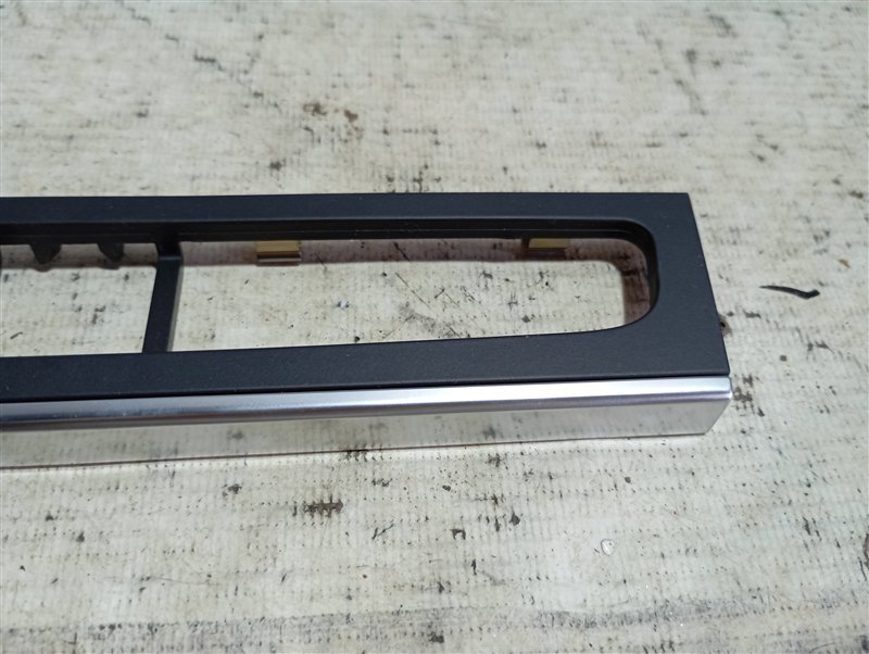 Накладка консоли центральной Audi A3 2009 8P