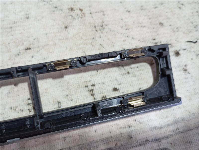 Накладка консоли центральной Audi A3 2009 8P