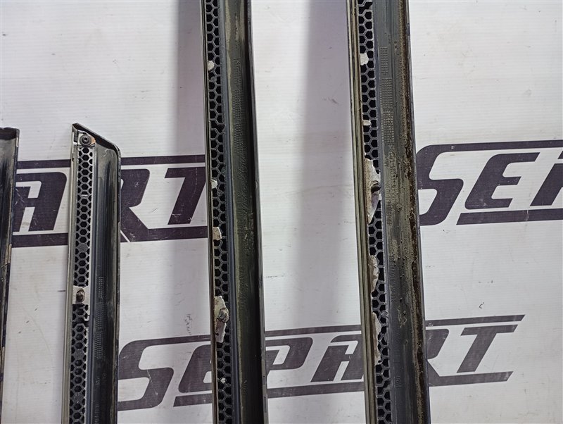 Молдинги дверей Volkswagen Passat 2012 B7