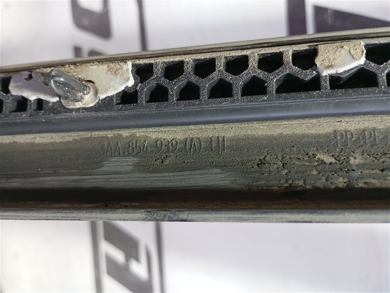 Молдинги дверей Volkswagen Passat 2012 B7