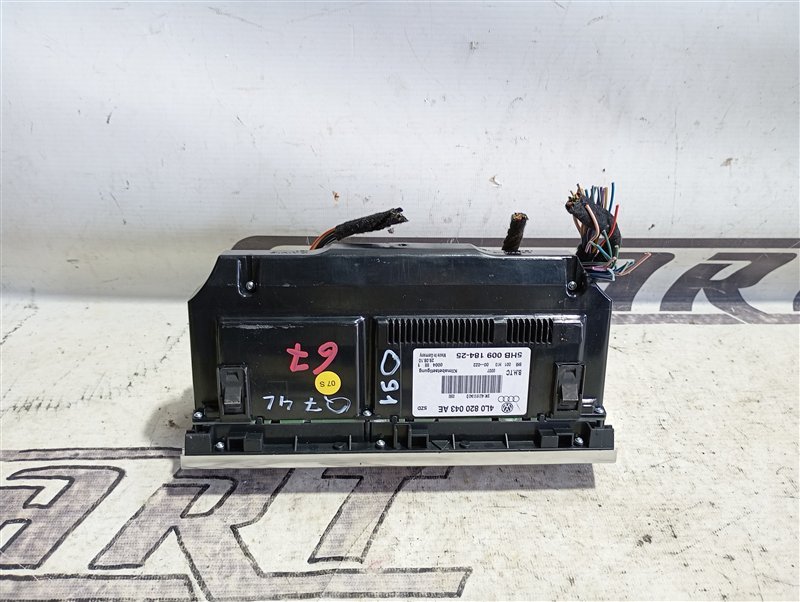Блок управления климат-контролем Audi Q7 2010 4L