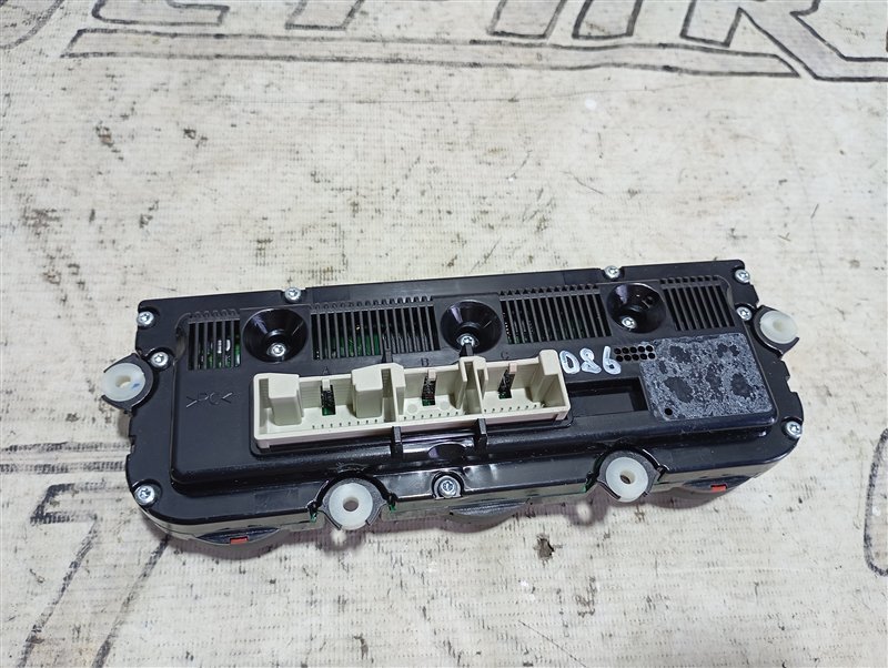 Блок управления климат-контролем Volkswagen Passat 2008 B6