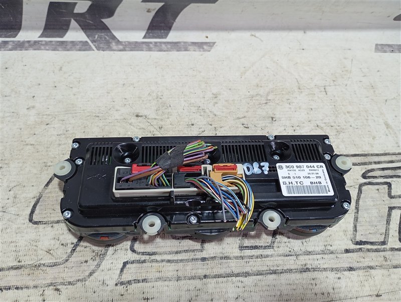 Блок управления климат-контролем Volkswagen Passat 2008 B6