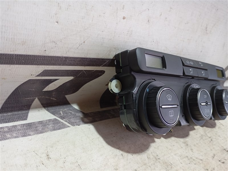 Блок управления климат-контролем Volkswagen Passat 2008 B6