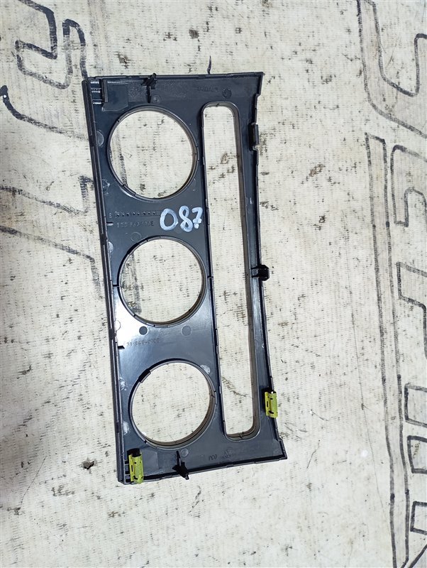 Рамка блока климат-контроля Volkswagen Passat 2008 B6