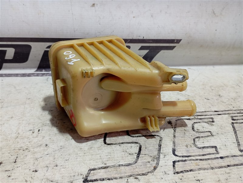 Бачок гидроусилителя руля Audi Q7 2010 4L