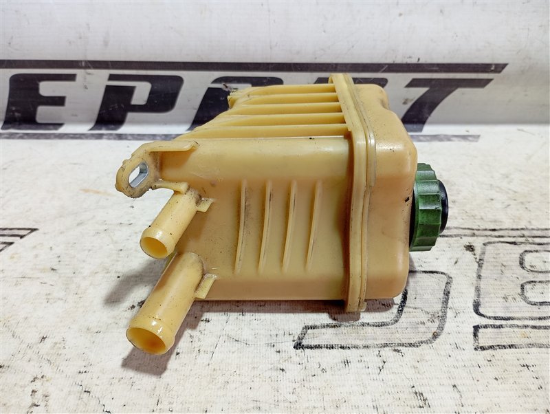 Бачок гидроусилителя руля Audi Q7 2010 4L