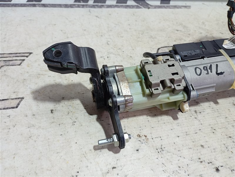 Электропривод крышки багажника Audi Q7 2010 4L