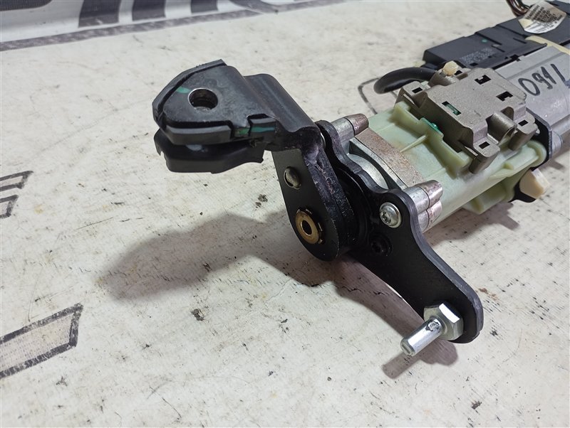 Электропривод крышки багажника Audi Q7 2010 4L