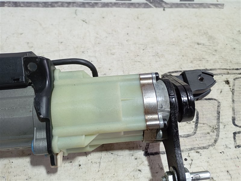 Электропривод крышки багажника Audi Q7 2010 4L