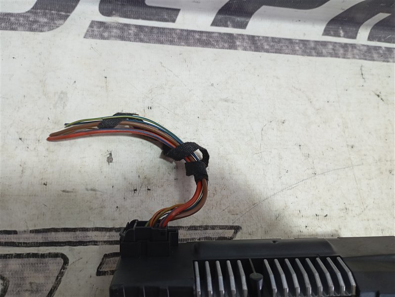 Электропривод крышки багажника Audi Q7 2010 4L