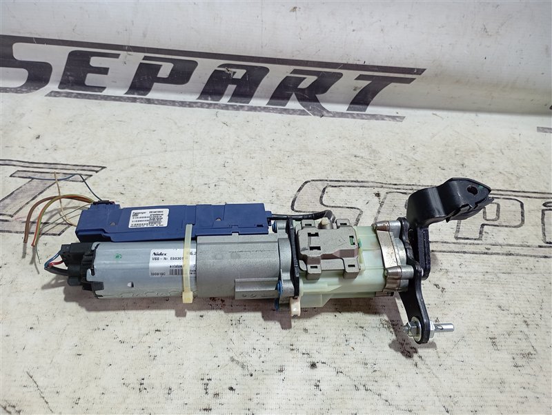 Электропривод крышки багажника Audi Q7 2010 4L