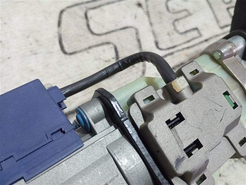 Электропривод крышки багажника Audi Q7 2010 4L