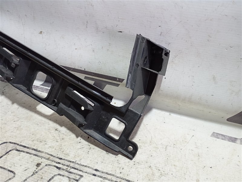 Кронштейн бампера Volkswagen Passat 2008 B6