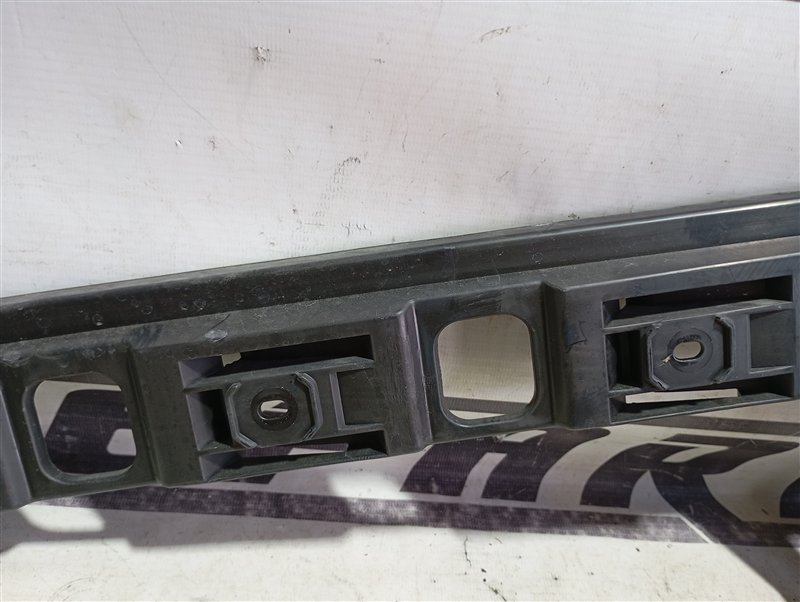 Кронштейн бампера Volkswagen Passat 2008 B6