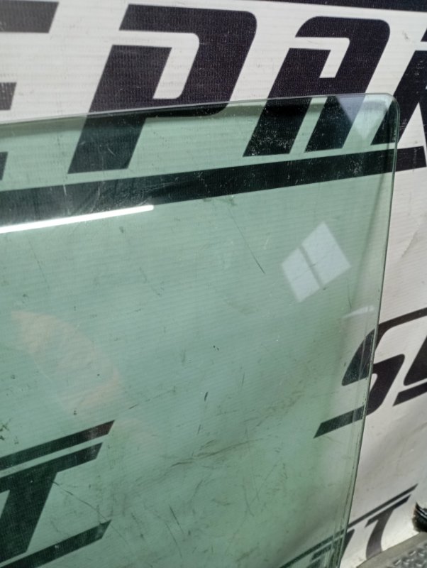 Стекло двери Audi A4 2008 B8