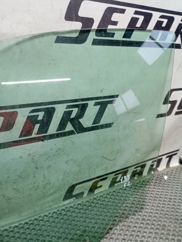 Стекло двери Audi A4 2008 B8