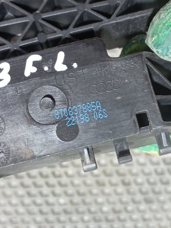 Кронштейн ручки двери Audi A4 2008 B8