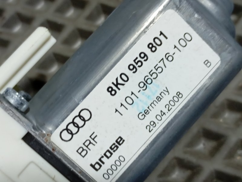 Моторчик стеклоподъемника Audi A4 2008 B8