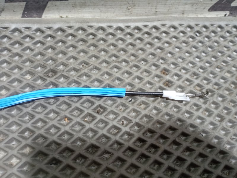 Трос открывания двери Audi A4 2008 B8