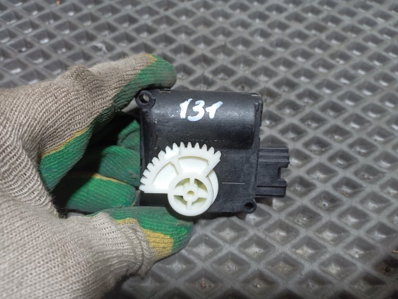 Сервопривод заслонки печки Audi A6 2007 C6