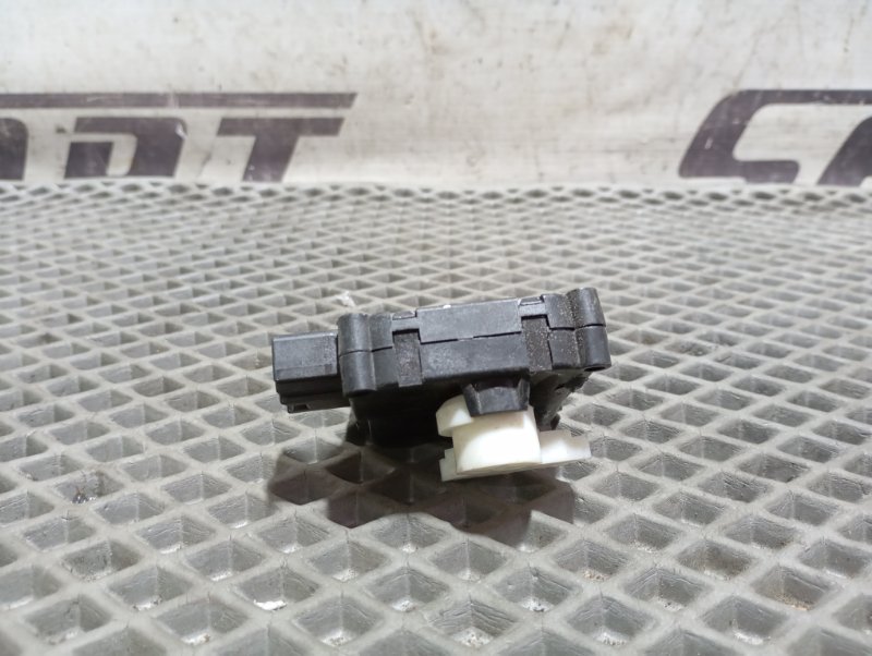 Сервопривод заслонки печки Audi A6 2007 C6