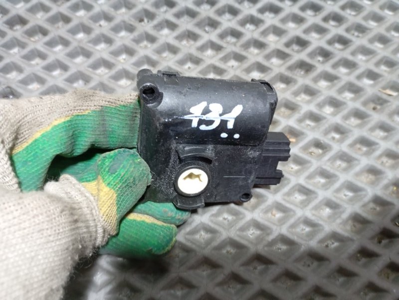 Сервопривод заслонки печки Audi A6 2007 C6