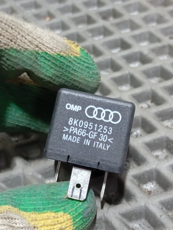 Реле Audi A6 2007 C6