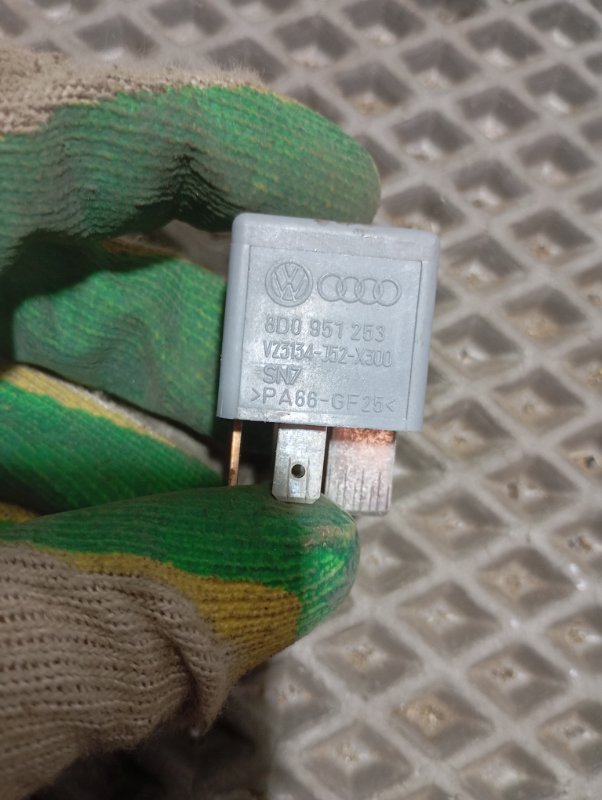 Реле Audi A6 2007 C6