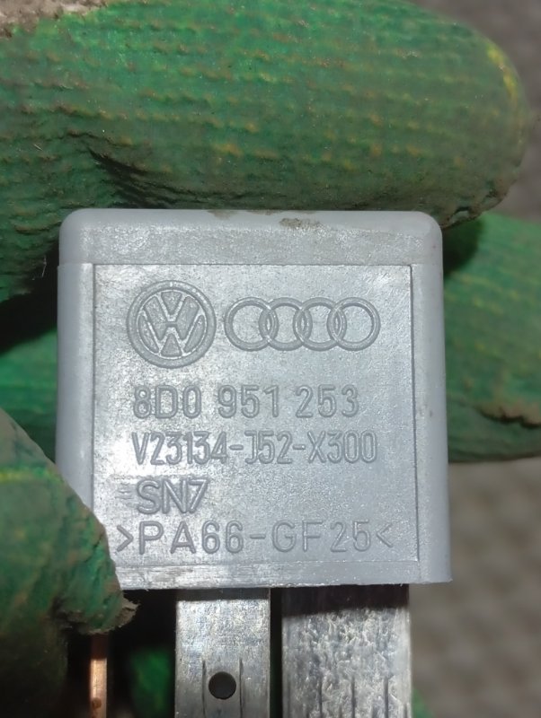 Реле Audi A6 2007 C6