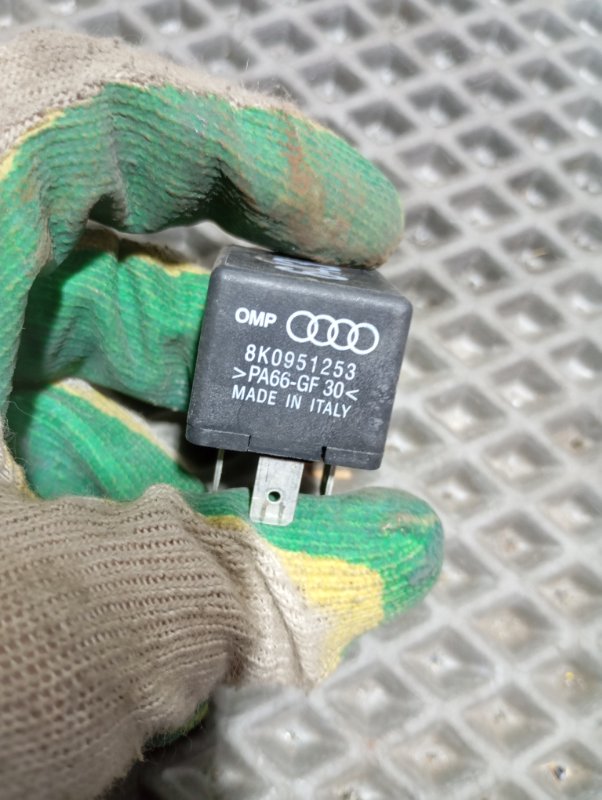 Реле Audi A6 2007 C6