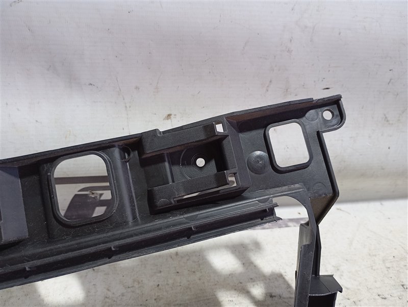 Кронштейн бампера Volkswagen Passat 2008 B6