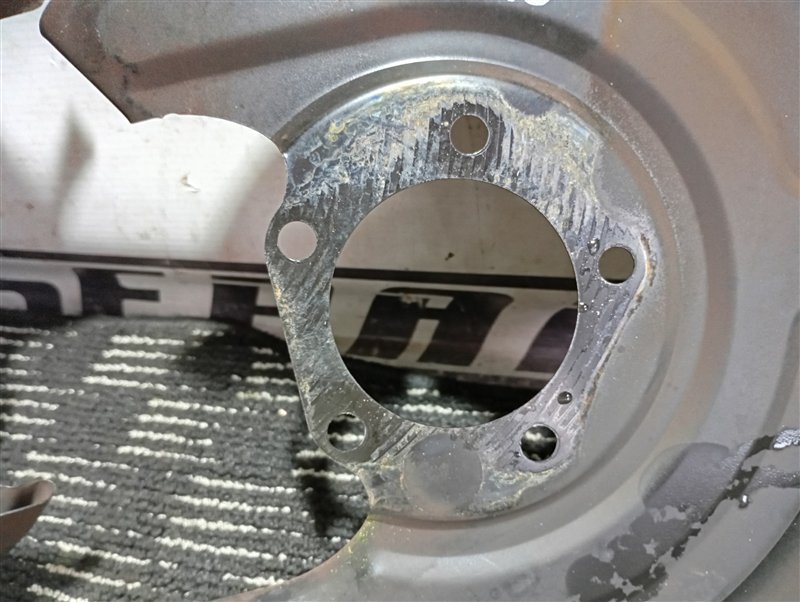 Пыльники тормозных дисков Volkswagen Passat 2002 B5