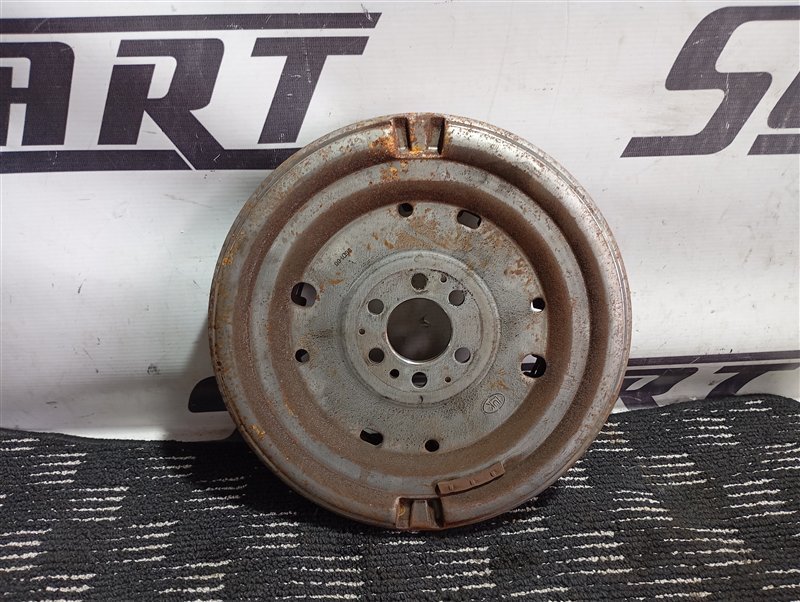 Маховик Volkswagen Touran 2011 1T