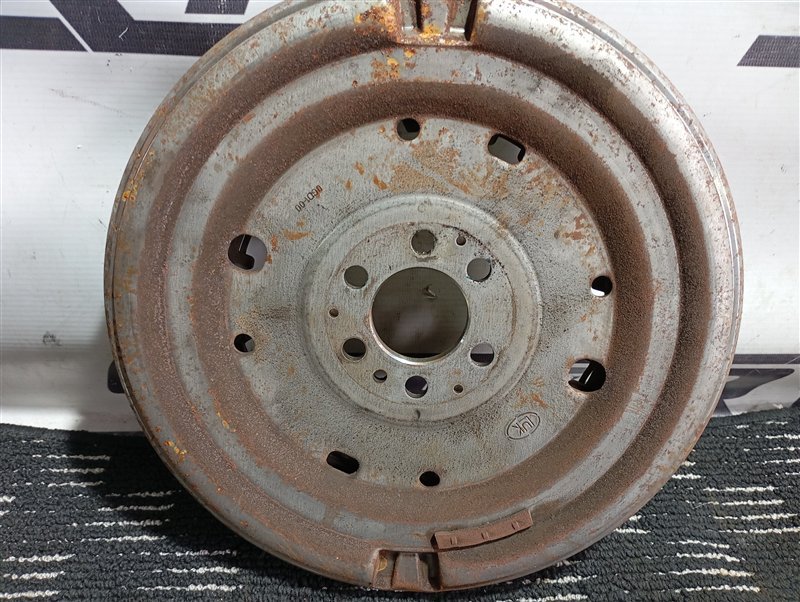 Маховик Volkswagen Touran 2011 1T