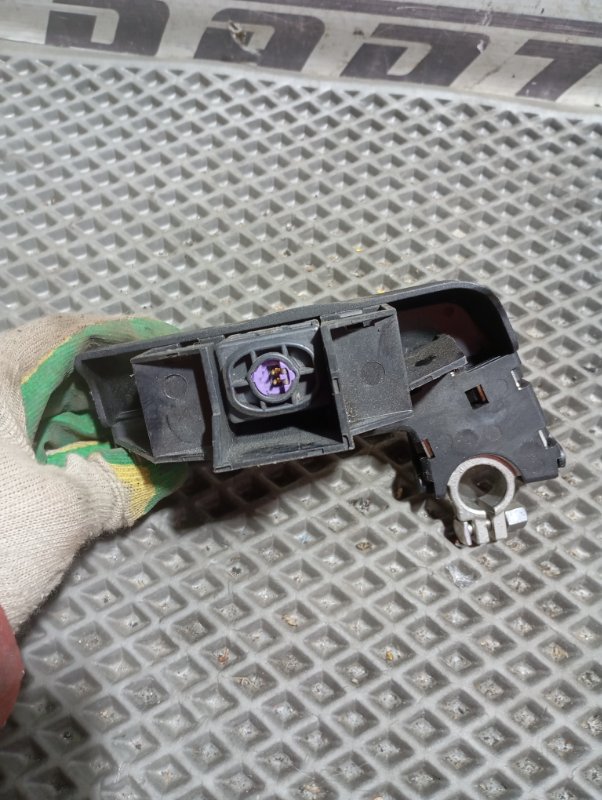 Клемма аккумулятора плюс Audi A6 2010 C6